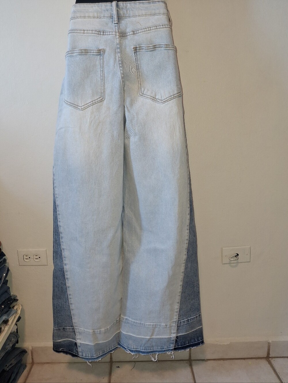 Wide Leg Two-Tone Light Blue Women’s Jeans - Picture 2 of 3
